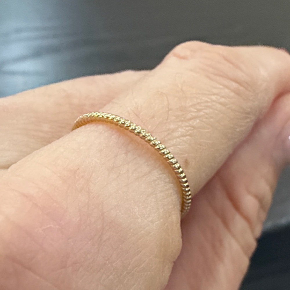 Mejuri Gold Twisted Ring - Picture 6 of 6